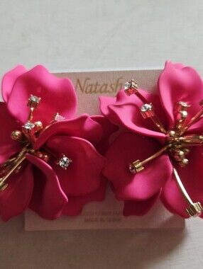 NWT Natasha Oversized Deep Pink And Gold Floral Earrings With Gemstones.